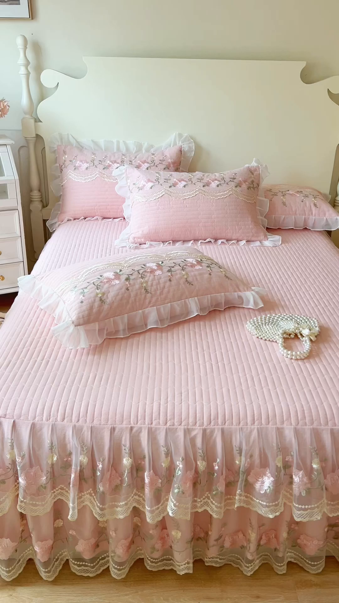 91家纺网 家纺一手货源 找家纺 恋尚 2025新款木棉蕾丝床裙单品床裙床裙单件-泡芙（控价135起） 泡芙-清新玉