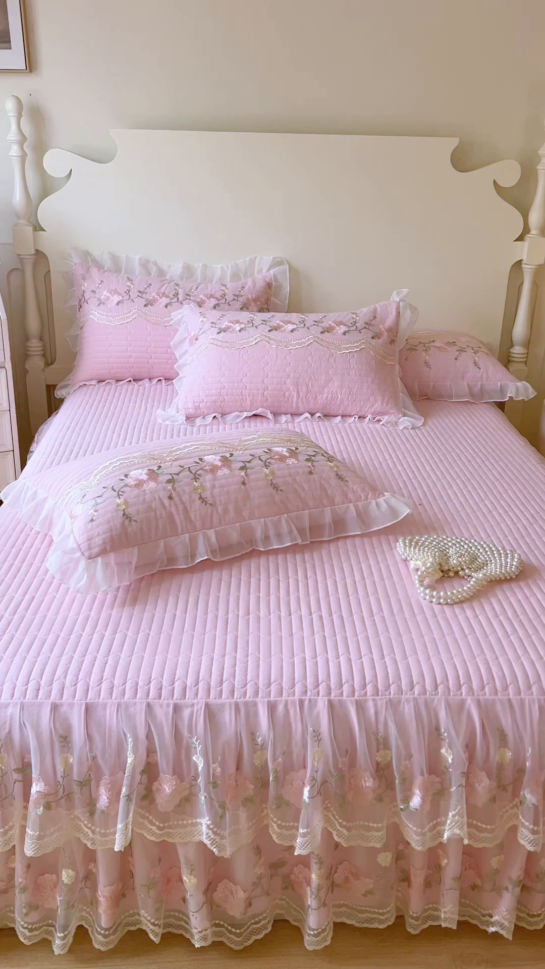 91家纺网 家纺一手货源 找家纺 恋尚 2025新款木棉蕾丝床裙单品床裙床裙单件-泡芙（控价135起） 泡芙-少女粉