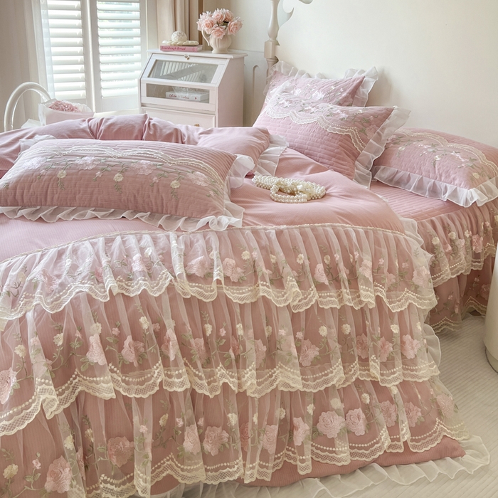 91家纺网 家纺一手货源 找家纺 恋尚 2025新款木棉蕾丝床裙四件套-泡芙 泡芙-豆沙