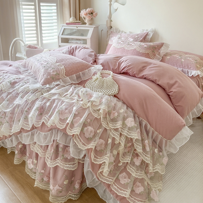 91家纺网 家纺一手货源 找家纺 恋尚 2025新款木棉蕾丝床裙四件套-泡芙 泡芙-豆沙