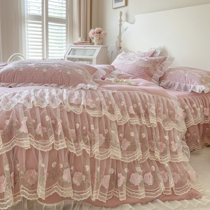 91家纺网 家纺一手货源 找家纺 恋尚 2025新款木棉蕾丝床裙四件套-泡芙 泡芙-豆沙