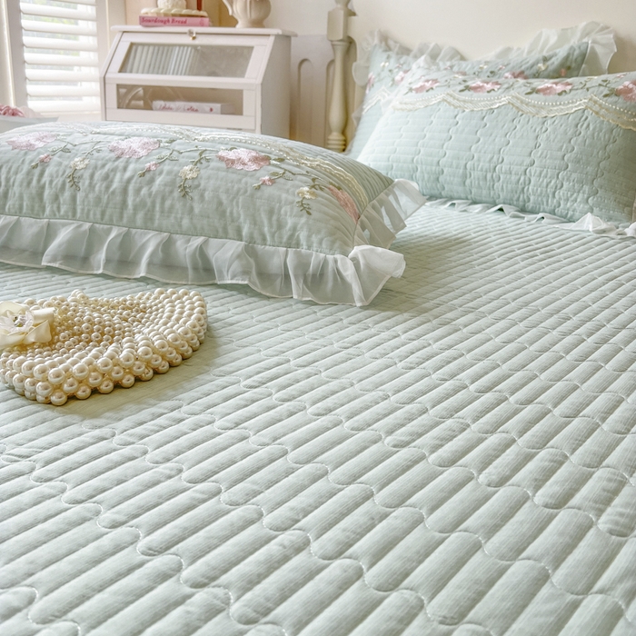 91家纺网 家纺一手货源 找家纺 恋尚 2025新款木棉蕾丝床裙四件套-泡芙 泡芙-香草绿