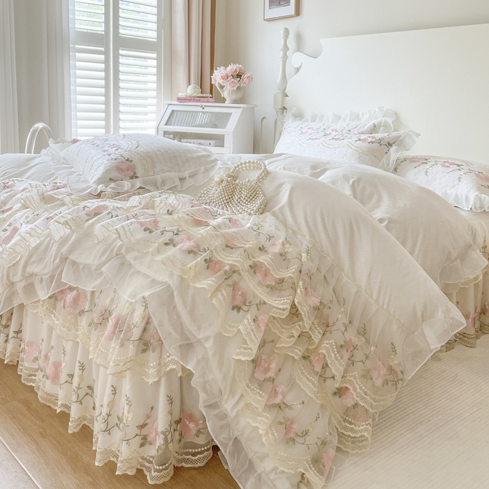 91家纺网 家纺一手货源 找家纺 恋尚 2025新款木棉蕾丝床裙四件套-泡芙 泡芙-奶白