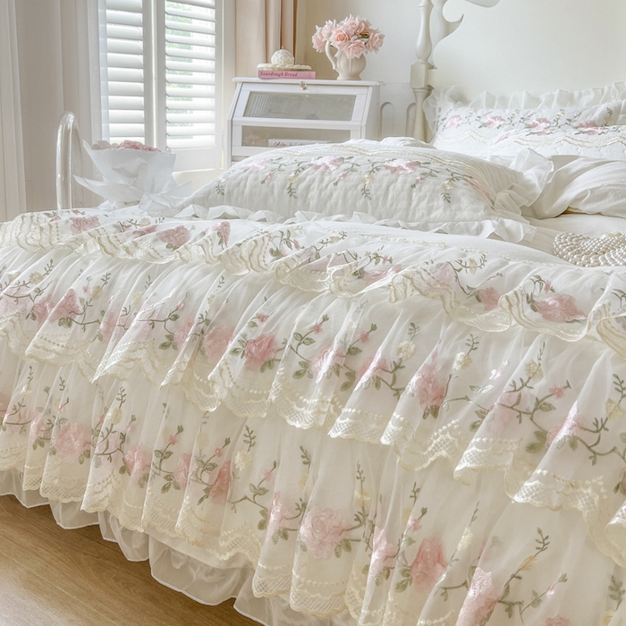 91家纺网 家纺一手货源 找家纺 恋尚 2025新款木棉蕾丝床裙四件套-泡芙 泡芙-奶白