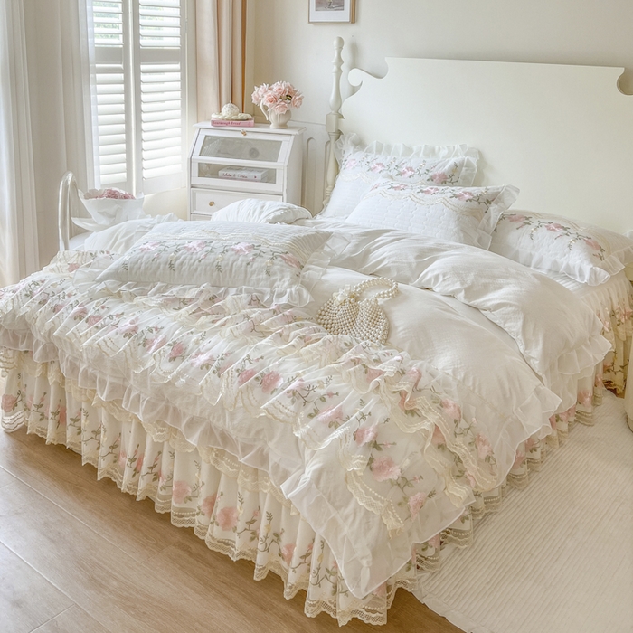 91家纺网 家纺一手货源 找家纺 恋尚 2025新款木棉蕾丝床裙四件套-泡芙 泡芙-奶白