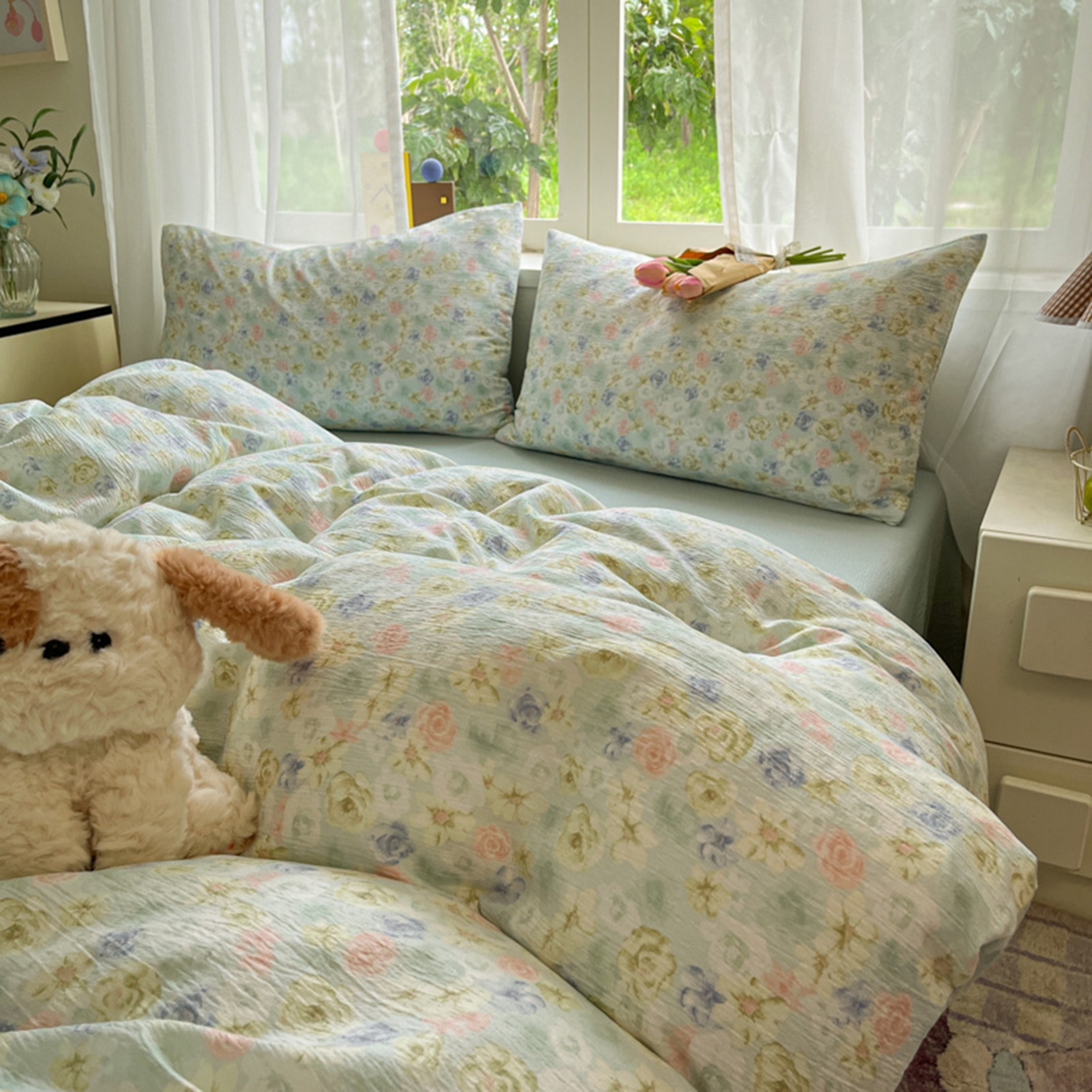 91家纺网 家纺一手货源 找家纺 （总）玉海棠家纺 2025新款云感提花双层纱印花系列四件套-场景二