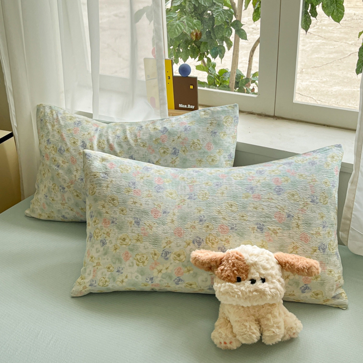 91家纺网 家纺一手货源 找家纺 （总）玉海棠家纺 2025新款云感提花双层纱印花系列四件套-场景二