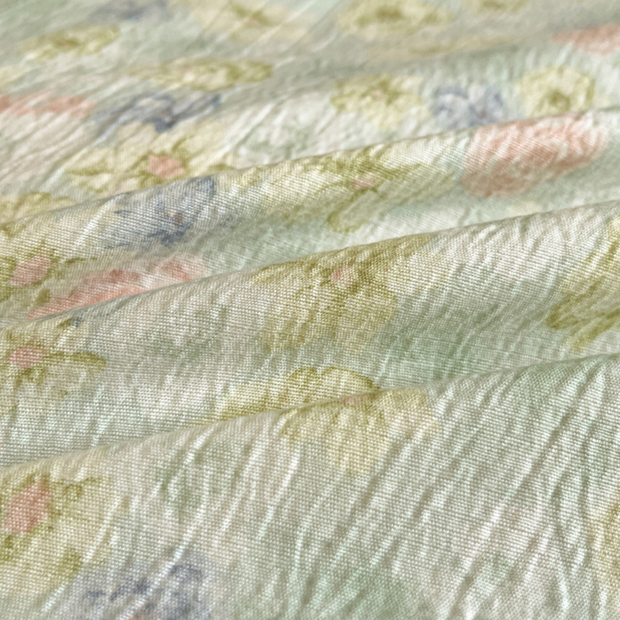 91家纺网 家纺一手货源 找家纺 （总）玉海棠家纺 2025新款云感提花双层纱印花系列四件套-场景二