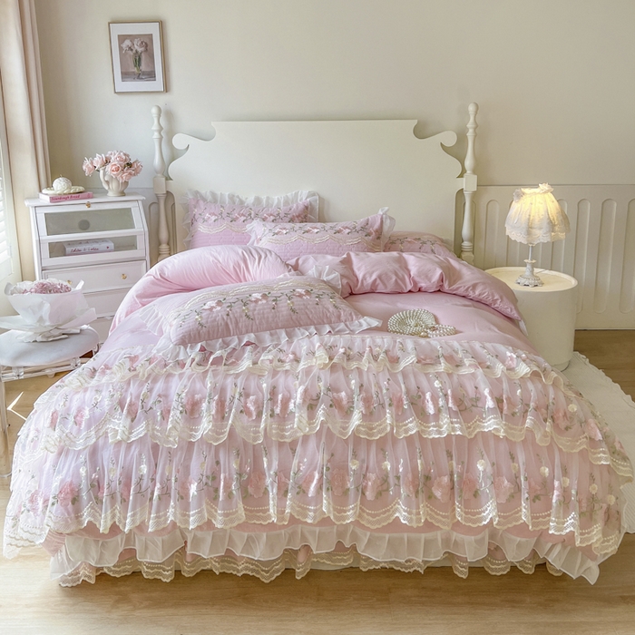 91家纺网 家纺一手货源 找家纺 恋尚 2025新款木棉蕾丝床裙四件套-泡芙 泡芙-少女粉