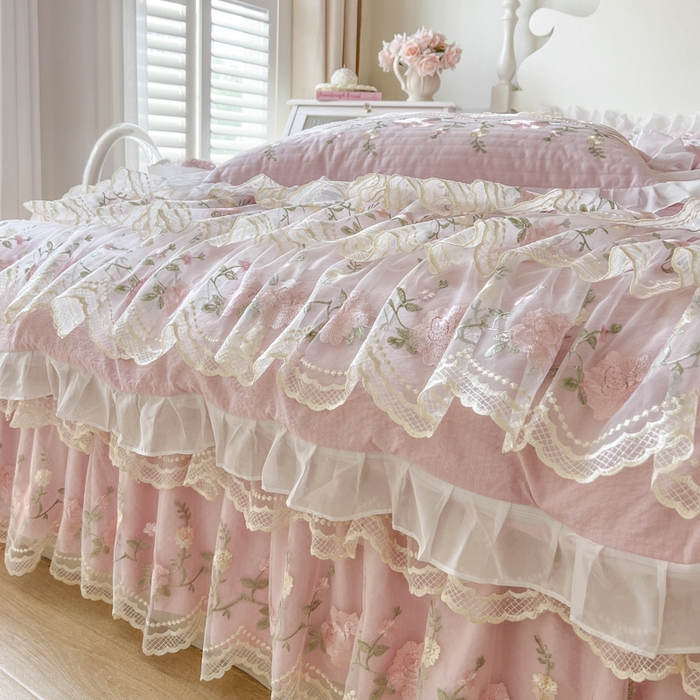 91家纺网 家纺一手货源 找家纺 恋尚 2025新款木棉蕾丝床裙四件套-泡芙 泡芙-少女粉