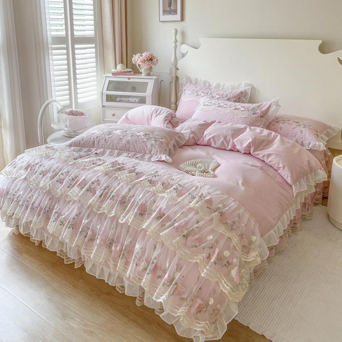 91家纺网 家纺一手货源 找家纺 恋尚 2025新款木棉蕾丝床裙四件套-泡芙 泡芙-少女粉