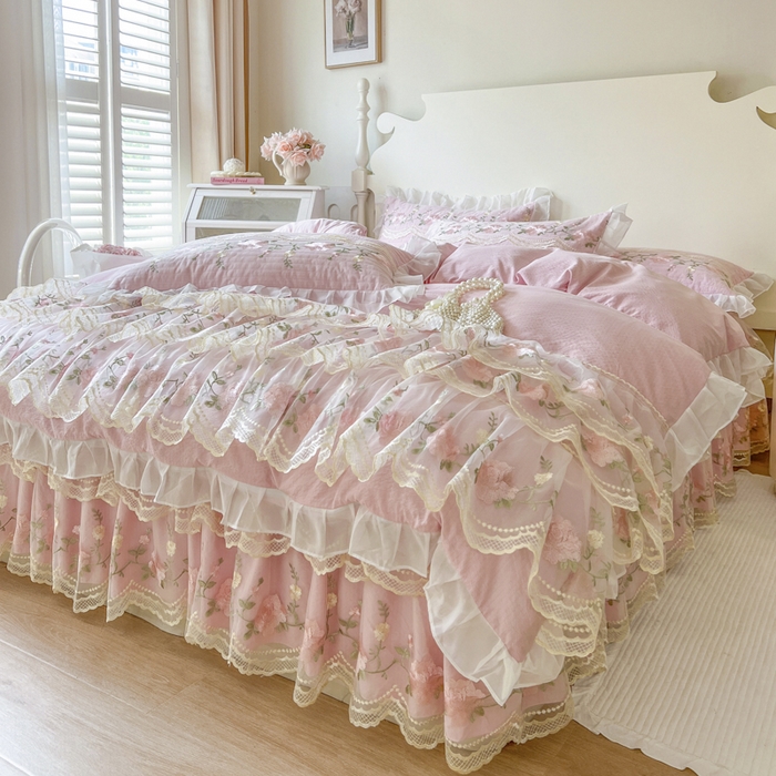 91家纺网 家纺一手货源 找家纺 恋尚 2025新款木棉蕾丝床裙四件套-泡芙 泡芙-少女粉