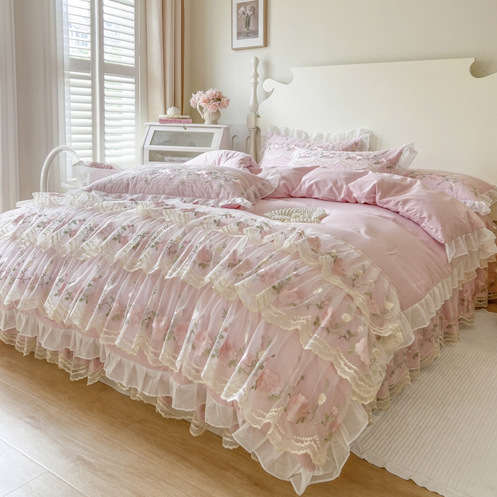 91家纺网 家纺一手货源 找家纺 恋尚 2025新款木棉蕾丝床裙四件套-泡芙 泡芙-少女粉