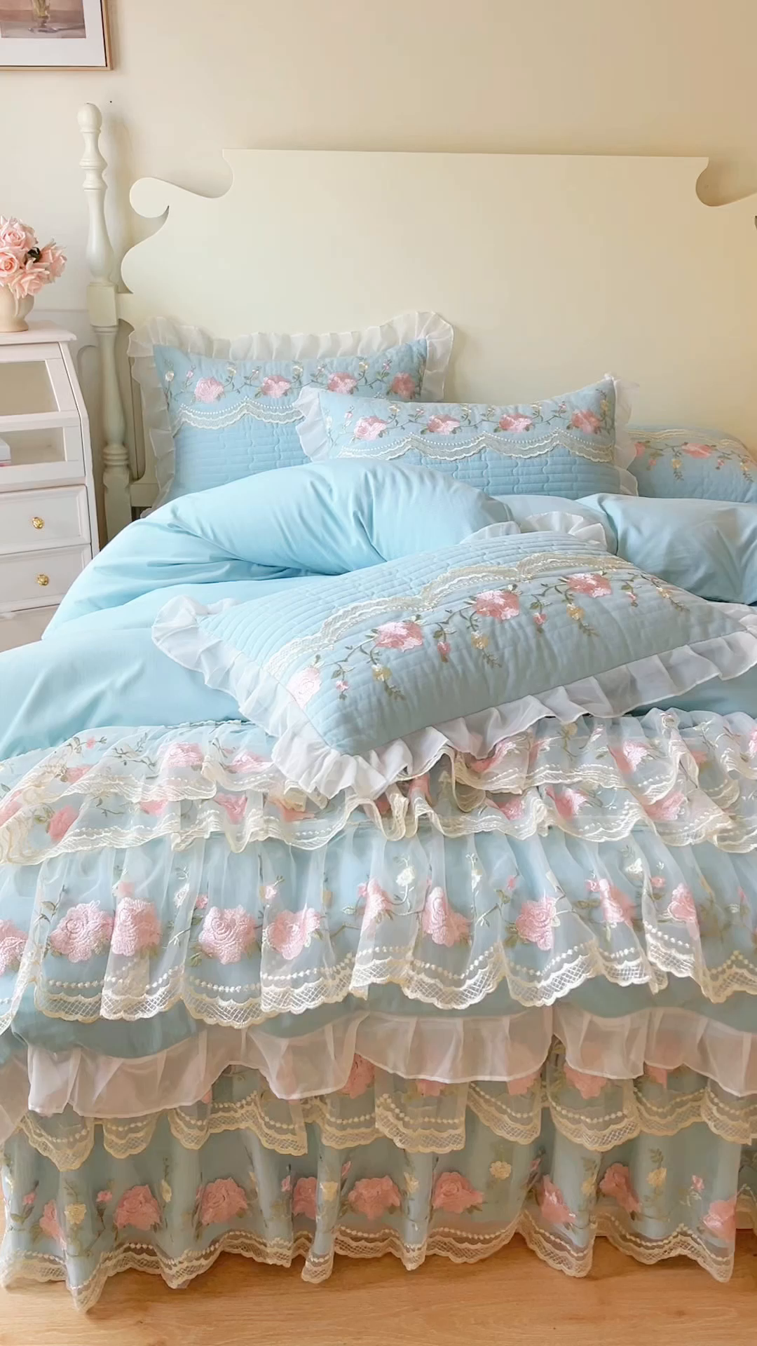 91家纺网 家纺一手货源 找家纺 恋尚 2025新款木棉蕾丝床裙四件套-泡芙 泡芙-清新蓝