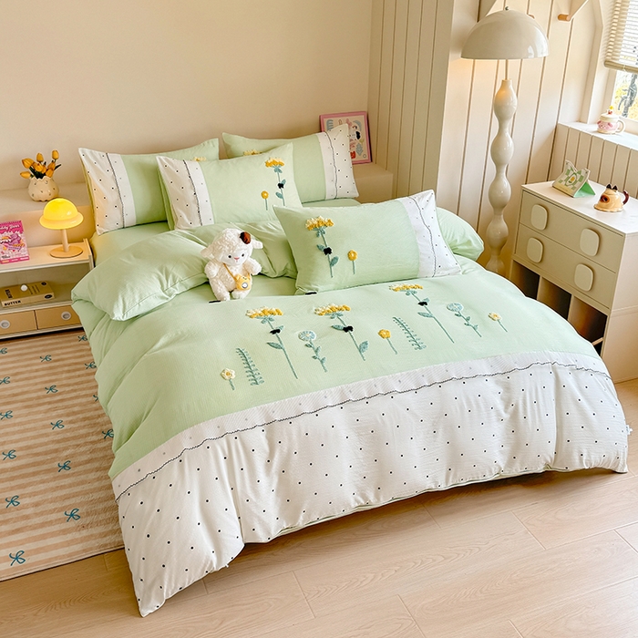 91家纺网 家纺一手货源 找家纺 梧桐家居 2025爆款毛巾绣皱皱双层纱四件套安娜花园安娜花园系列 安娜花园-浅绿