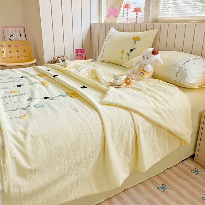 91家纺网 家纺一手货源 找家纺 （总）梧桐家居 2025爆款小清新绣花蕾丝边全棉夏被夏凉被空调被四件套 安娜花园