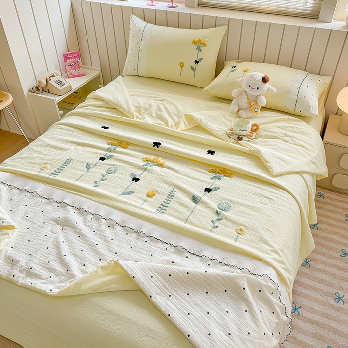91家纺网 家纺一手货源 找家纺 梧桐家居 2025爆款小清新绣花蕾丝边全棉夏被夏凉被空调被四件套 安娜花园 安娜花园-鹅黄