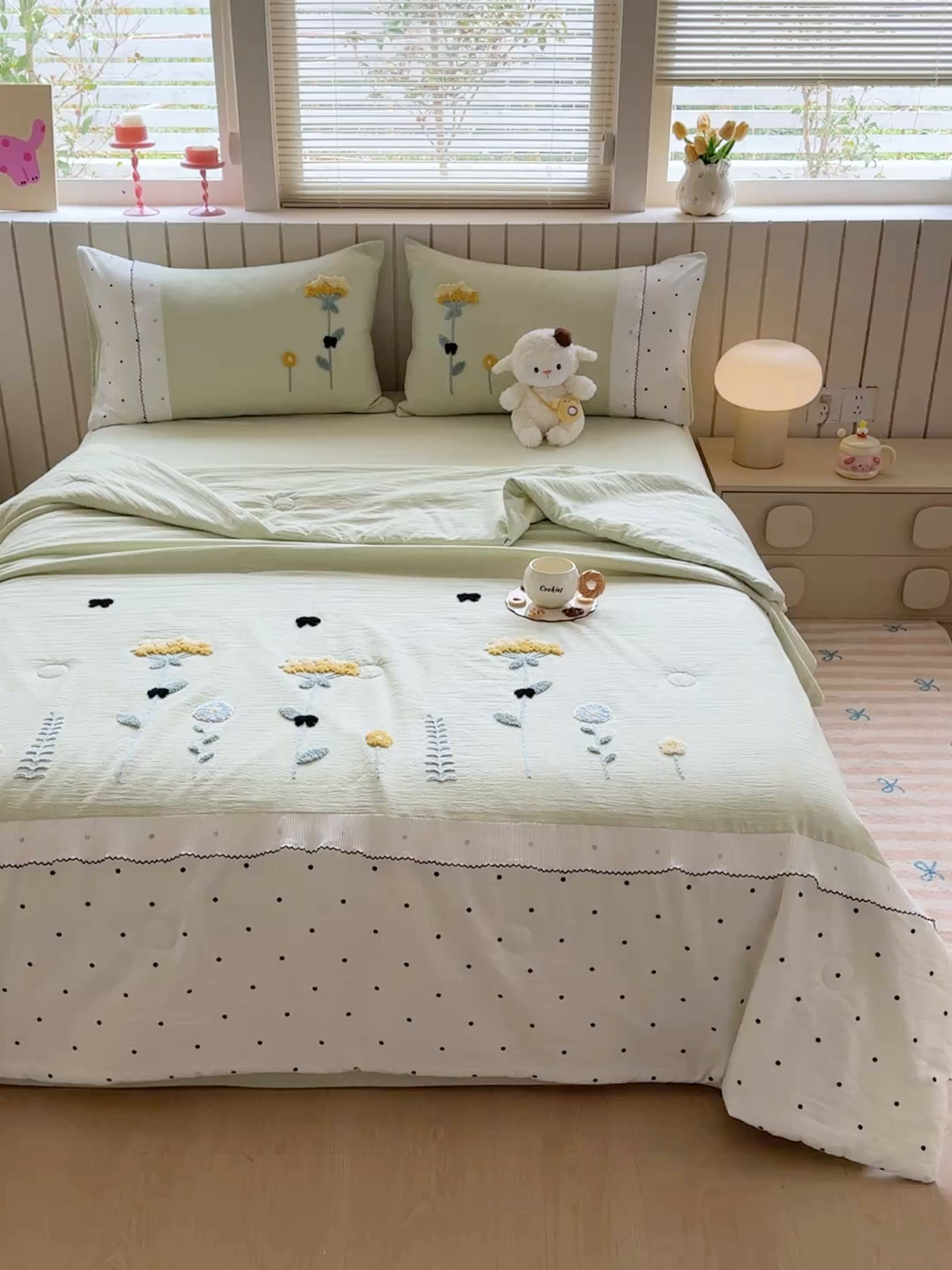 91家纺网 家纺一手货源 找家纺 梧桐家居 2025爆款小清新绣花蕾丝边全棉夏被夏凉被空调被四件套 安娜花园 安娜花园-浅绿