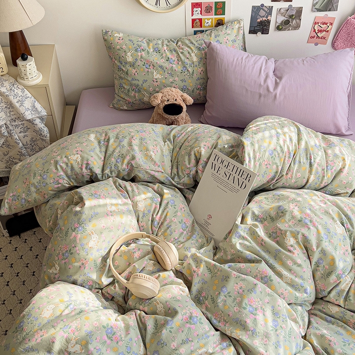 91家纺网 家纺一手货源 找家纺 韩巢家纺 2025新款水洗棉印花被套床单四件套学生宿舍床上三件套 -提供卖家秀 丝带飞飞兔