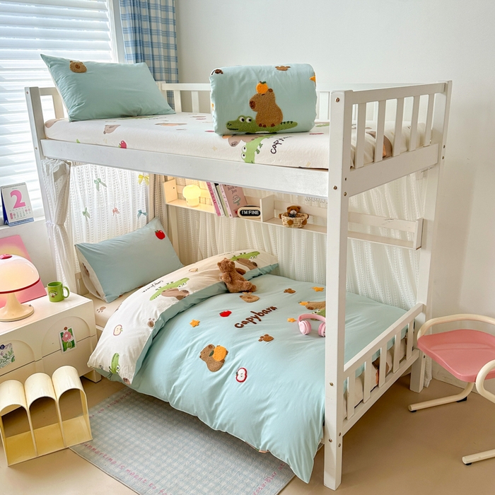 91家纺网 家纺一手货源 找家纺 （总）如意朵 2025新款全棉小清新绣花学生季三四件套