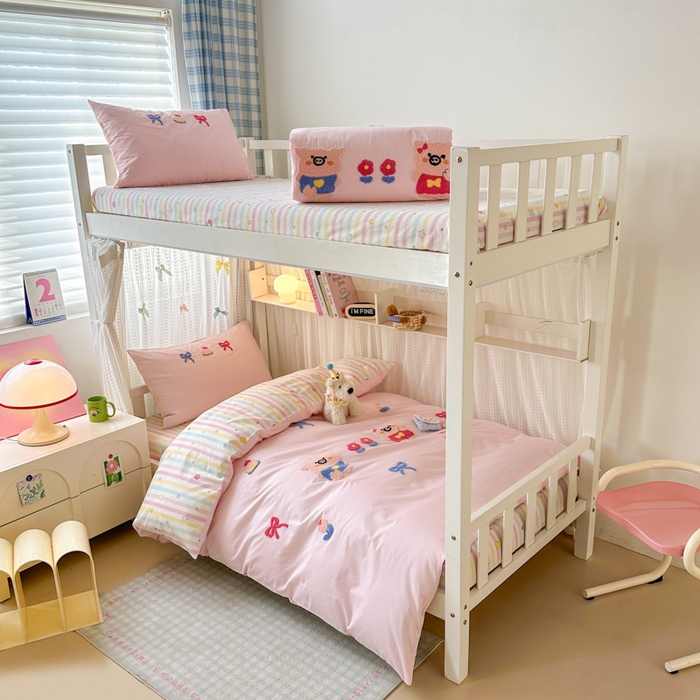 91家纺网 家纺一手货源 找家纺 （总）如意朵 2025新款全棉小清新绣花学生季三四件套