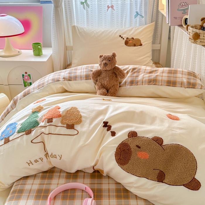 91家纺网 家纺一手货源 找家纺 如意朵 2025新款全棉小清新绣花学生季三四件套 可爱巴拉