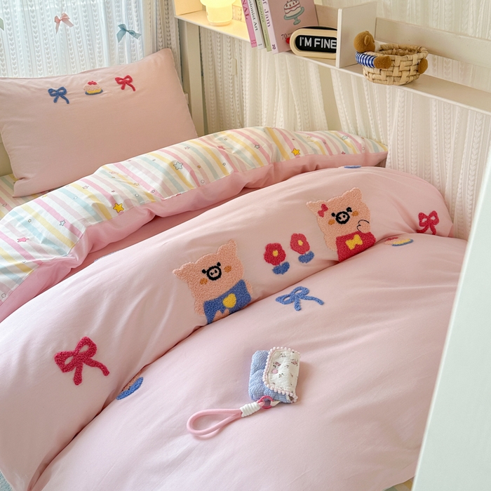 91家纺网 家纺一手货源 找家纺 如意朵 2025新款全棉小清新绣花学生季三四件套 诸事顺意