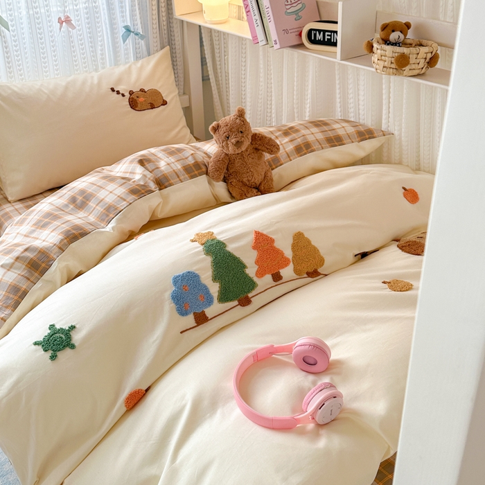 91家纺网 家纺一手货源 找家纺 如意朵 2025新款全棉小清新绣花学生季三四件套 可爱巴拉