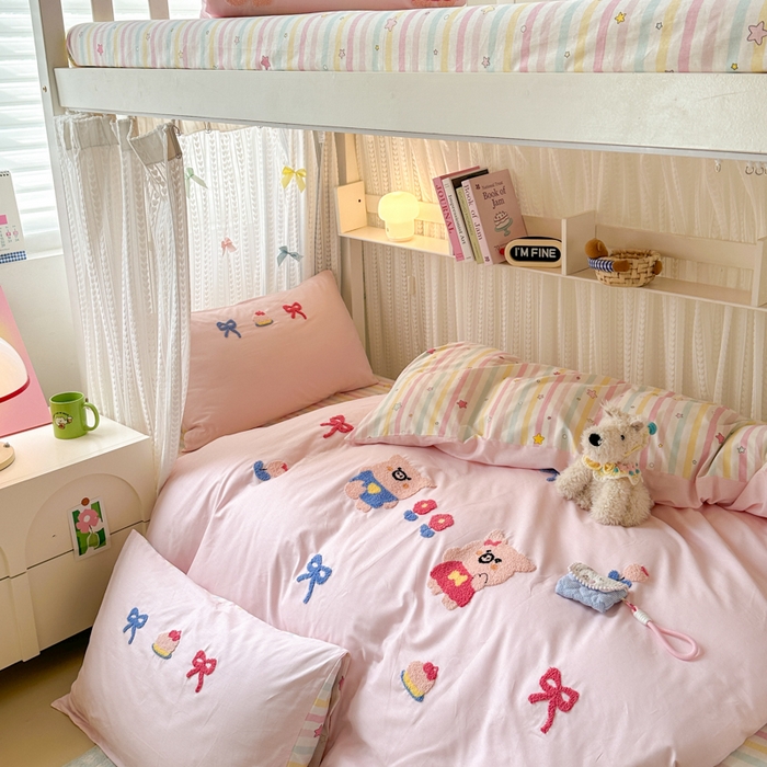 91家纺网 家纺一手货源 找家纺 如意朵 2025新款全棉小清新绣花学生季三四件套 诸事顺意