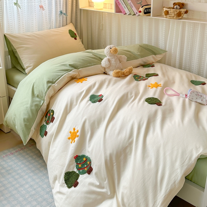 91家纺网 家纺一手货源 找家纺 如意朵 2025新款全棉小清新绣花学生季三四件套 美好时光