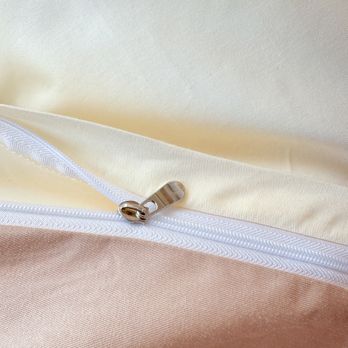 91家纺网 家纺一手货源 找家纺 如意朵 2025新款全棉小清新绣花学生季三四件套 狗狗家族