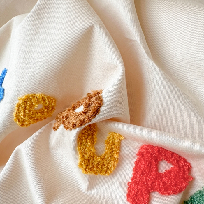 91家纺网 家纺一手货源 找家纺 如意朵 2025新款全棉小清新绣花学生季三四件套 小伙伴