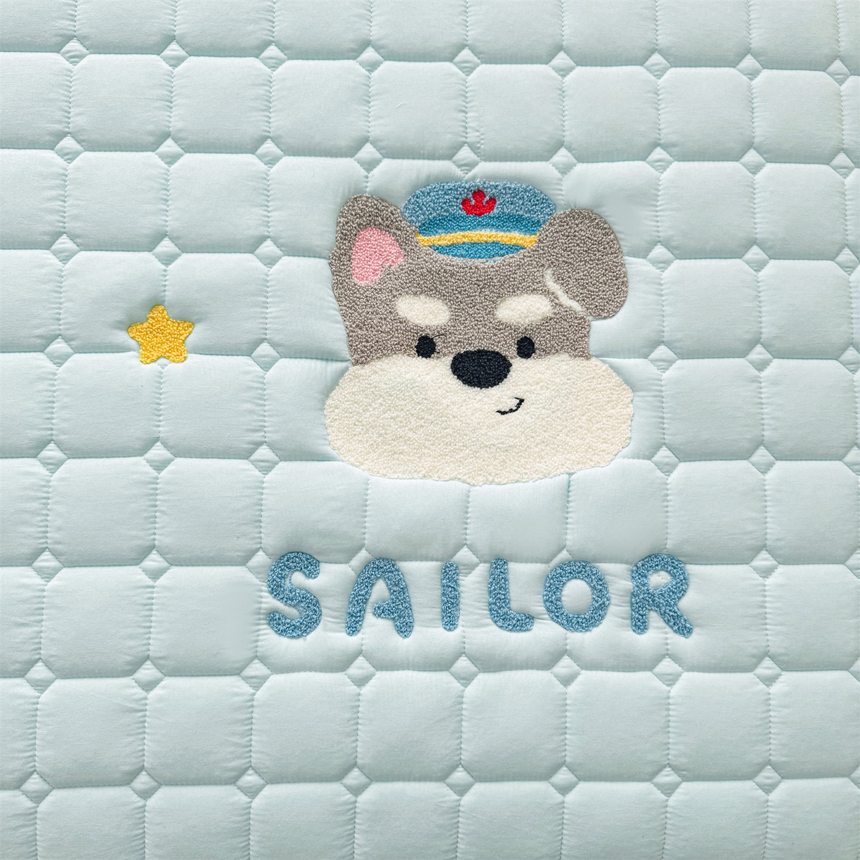 91家纺网 家纺一手货源 找家纺 雯豆家纺 2025新品刺绣款毛巾绣夹棉床笠三件套纯色素色床护垫保护套 叮当狗-淡水蓝