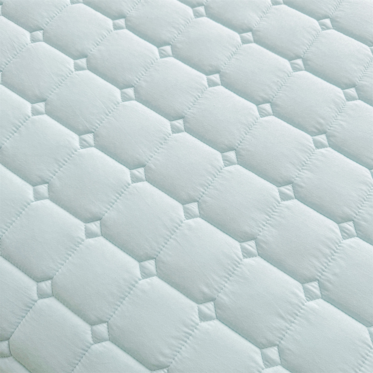 91家纺网 家纺一手货源 找家纺 雯豆家纺 2025新品刺绣款毛巾绣夹棉床笠三件套纯色素色床护垫保护套 叮当狗-淡水蓝