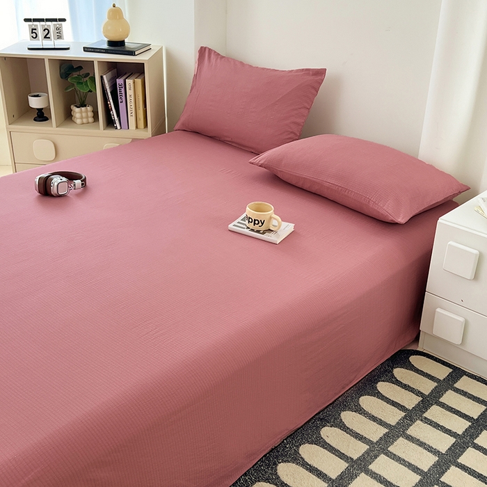 91家纺网 家纺一手货源 找家纺 彩韵家纺 2025新款木m双层纱床单 珊瑚红