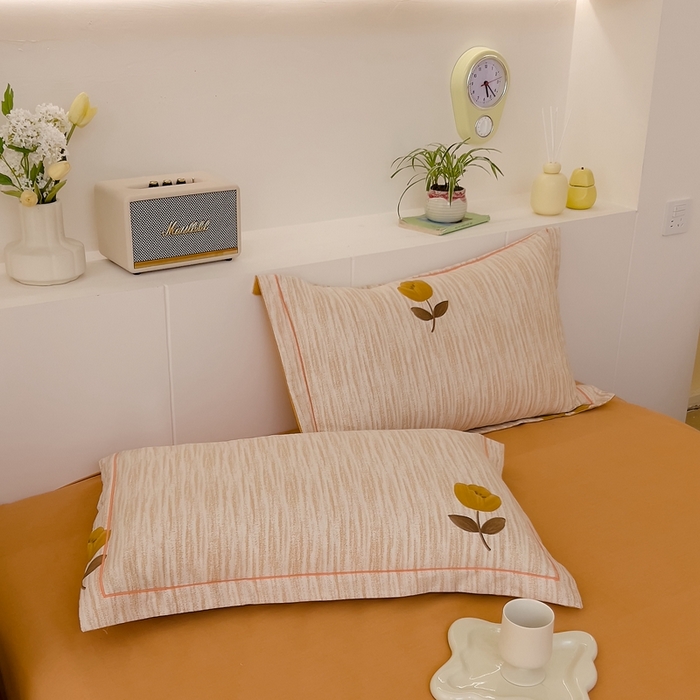 91家纺网 家纺一手货源 找家纺 优品阁 2024新款亲肤舒适全棉磨毛四件套学生三件套系列 多洛塔-咖