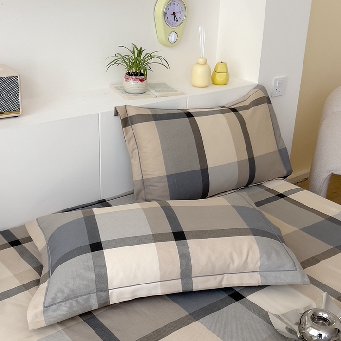 91家纺网 家纺一手货源 找家纺 优品阁 2024新款亲肤舒适全棉磨毛四件套学生三件套系列 曼迪-咖