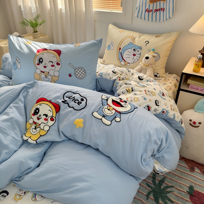 91家纺网 家纺一手货源 找家纺 一霖家纺 2025新款高克重云朵棉数码印花＋毛巾绣四件套 萌萌小叮当