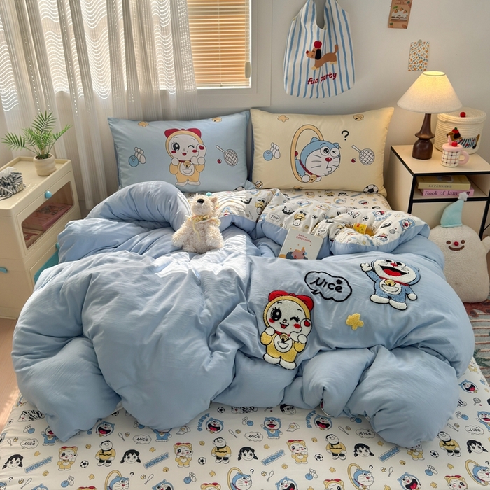 91家纺网 家纺一手货源 找家纺 一霖家纺 2025新款高克重云朵棉数码印花＋毛巾绣四件套 萌萌小叮当