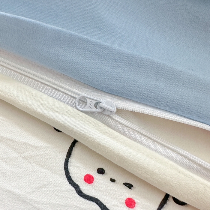 91家纺网 家纺一手货源 找家纺 一霖家纺 2025新款高克重云朵棉数码印花＋毛巾绣四件套 晚安 小新