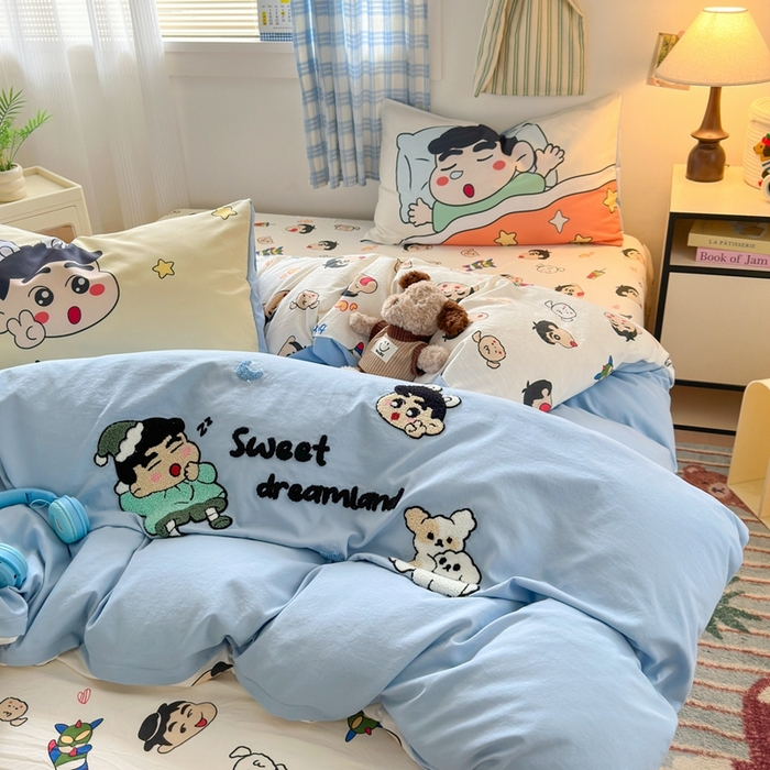 91家纺网 家纺一手货源 找家纺 一霖家纺 2025新款高克重云朵棉数码印花＋毛巾绣四件套 晚安 小新