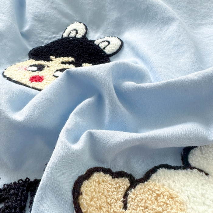 91家纺网 家纺一手货源 找家纺 一霖家纺 2025新款高克重云朵棉数码印花＋毛巾绣四件套 晚安 小新