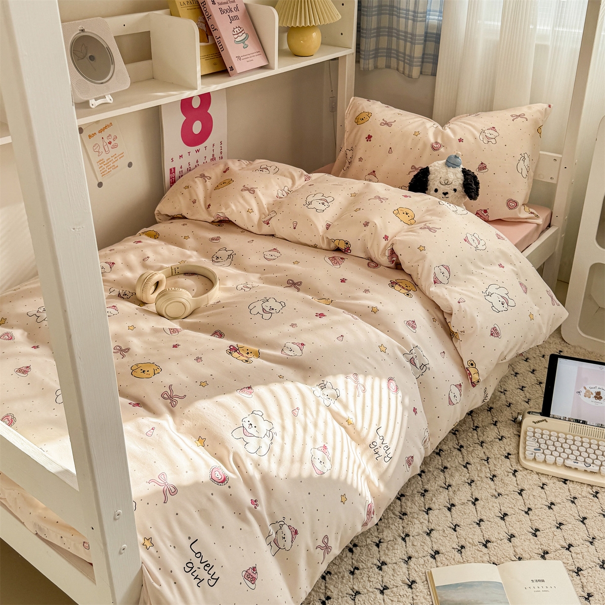 91家纺网 家纺一手货源 找家纺 多品家纺 2025新款ins风水洗棉学生宿舍上下铺三件套 蛋糕狗