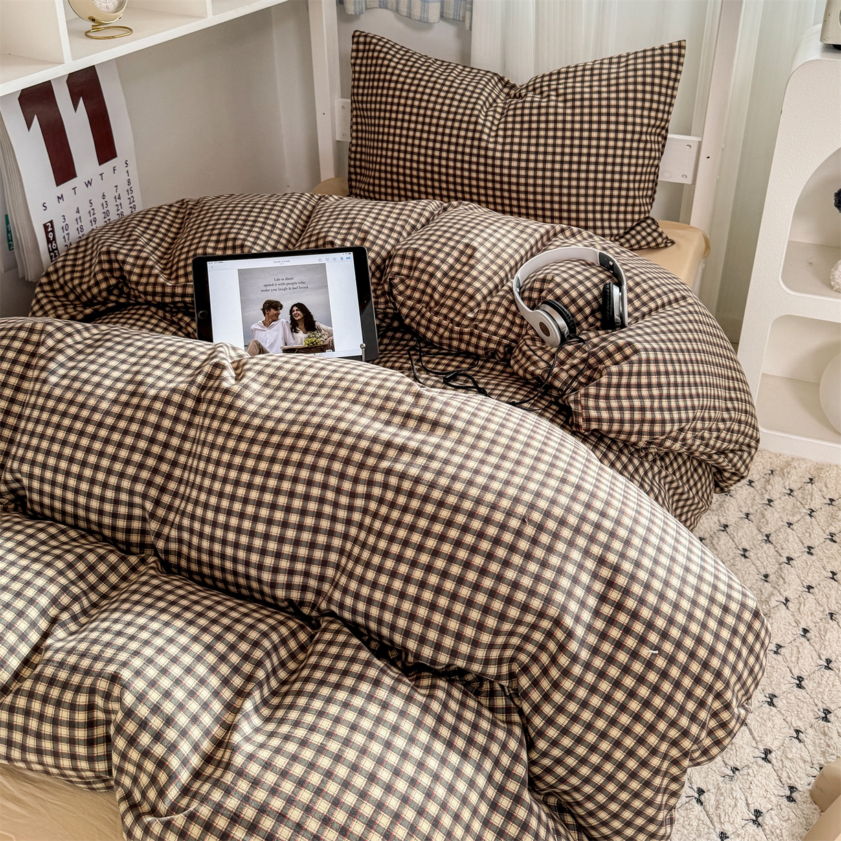 91家纺网 家纺一手货源 找家纺 多品家纺 2025新款ins风水洗棉学生宿舍上下铺三件套 黑小格杏黄