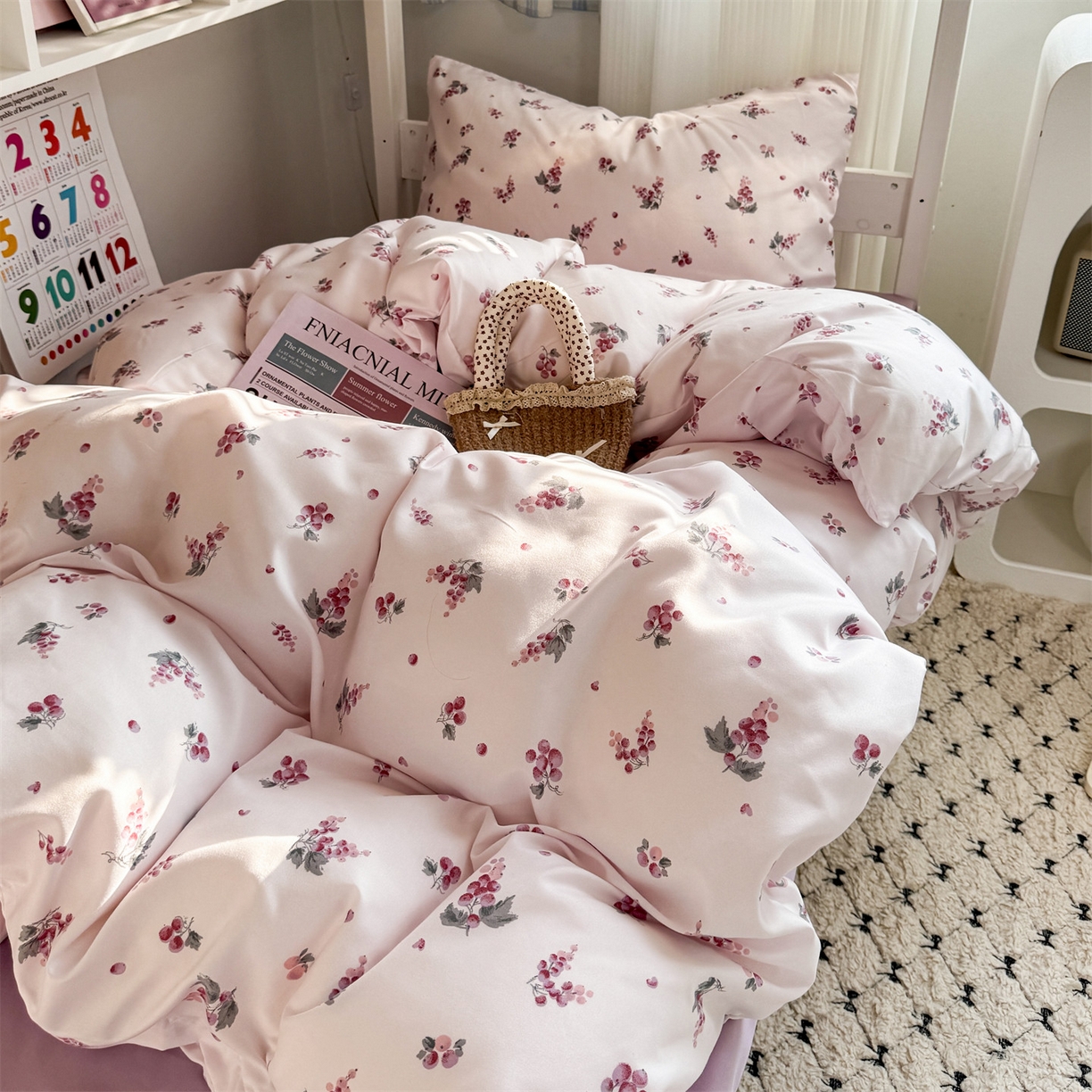 91家纺网 家纺一手货源 找家纺 多品家纺 2025新款ins风水洗棉学生宿舍上下铺三件套 紫葡萄