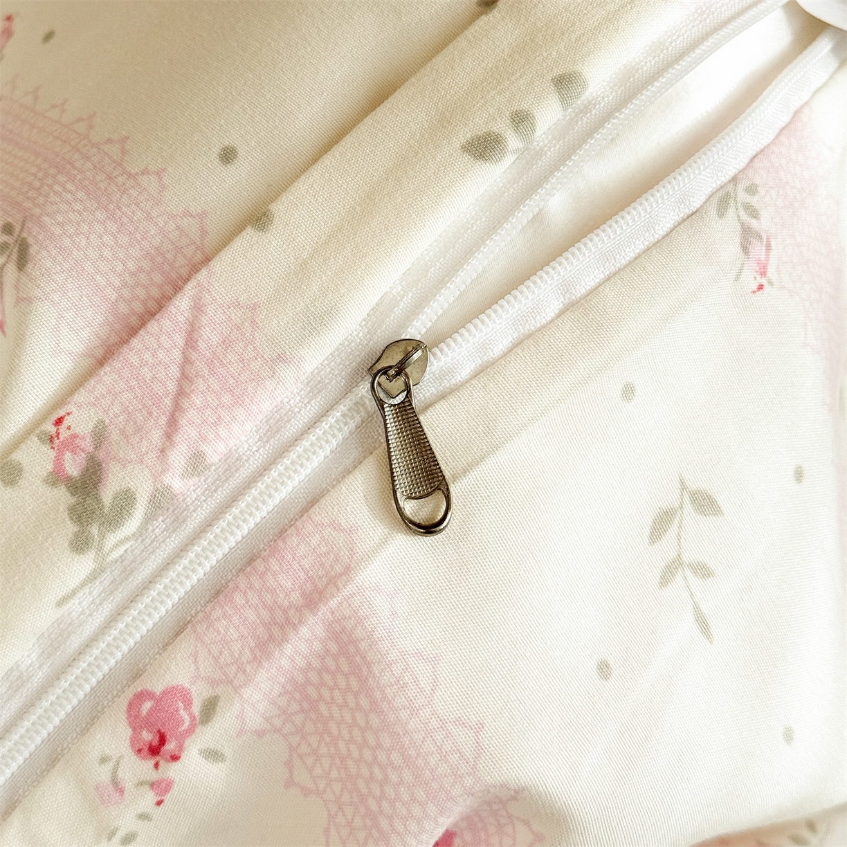 91家纺网 家纺一手货源 找家纺 多品家纺 2025新款ins风水洗棉学生宿舍上下铺三件套 小兔斑比