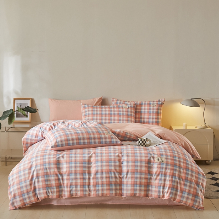 91家纺网 家纺一手货源 找家纺 莱通家纺 2025新款纯色双拼四件套 粉小格