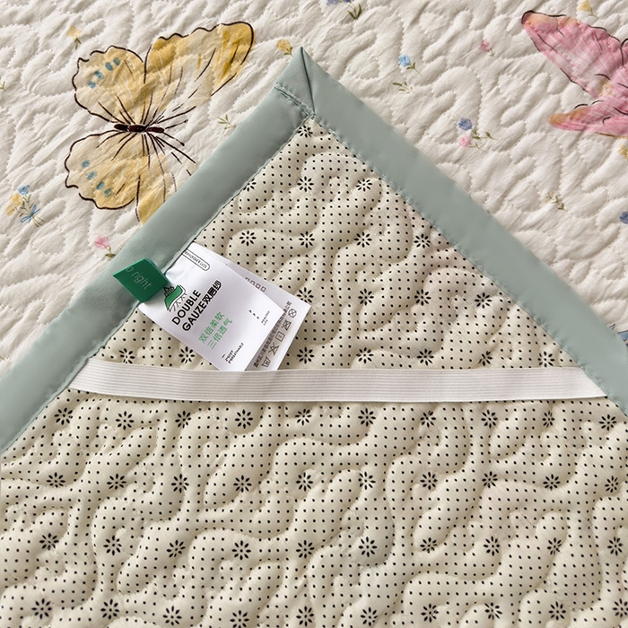 91家纺网 家纺一手货源 找家纺 悦织湾家纺 2025新款A类加厚水洗棉床垫小清新印花四季通用床垫 星蝶物语