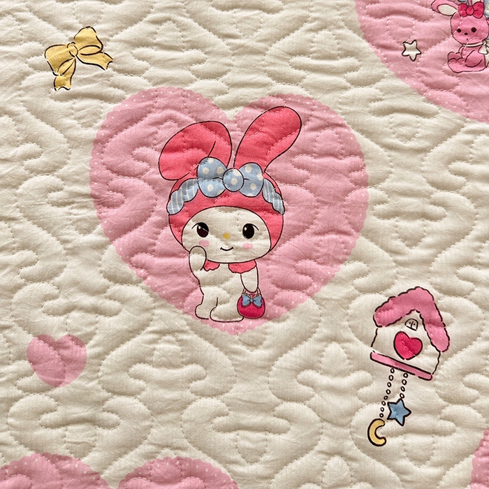 91家纺网 家纺一手货源 找家纺 悦织湾家纺 2025新款A类加厚水洗棉床垫小清新印花四季通用床垫 小恋曲