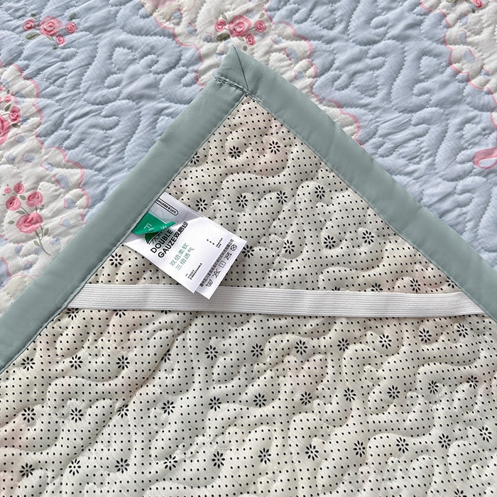 91家纺网 家纺一手货源 找家纺 悦织湾家纺 2025新款A类加厚水洗棉床垫小清新印花四季通用床垫 甜雾予月